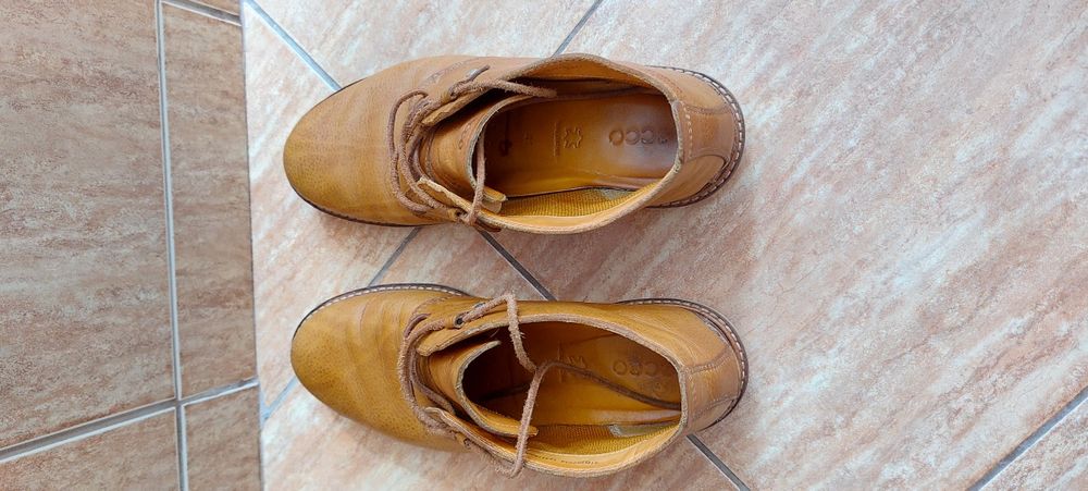 Ghete ușoare Ecco piele 41