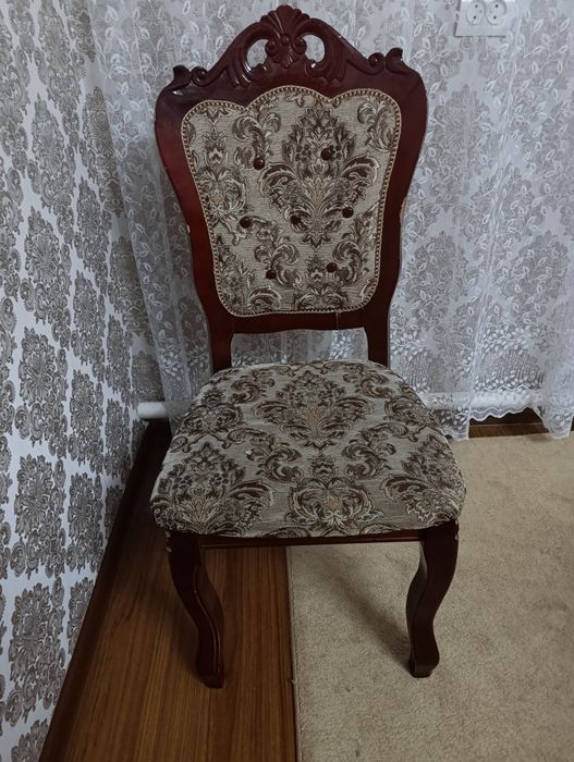 Продаётся стулья