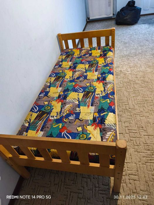 Pat cu saltea in stare buna