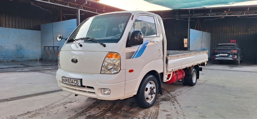 Kia Bongo 1.4 сотилади