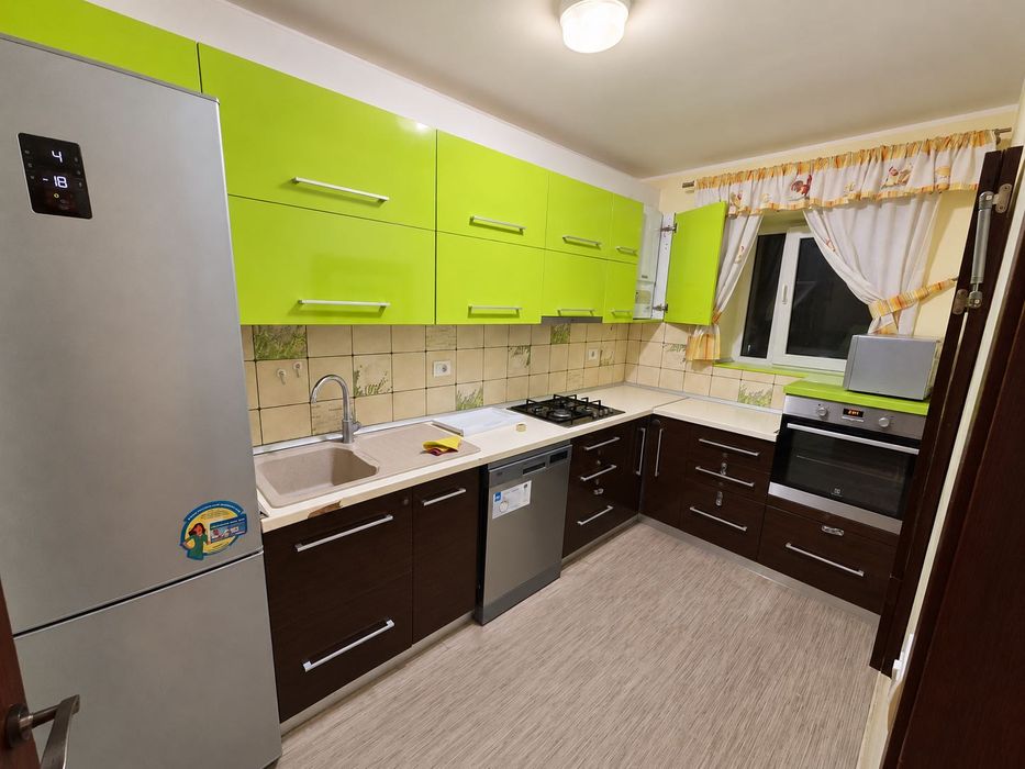 Apt 2 camere, Adama, langa Arena Mall