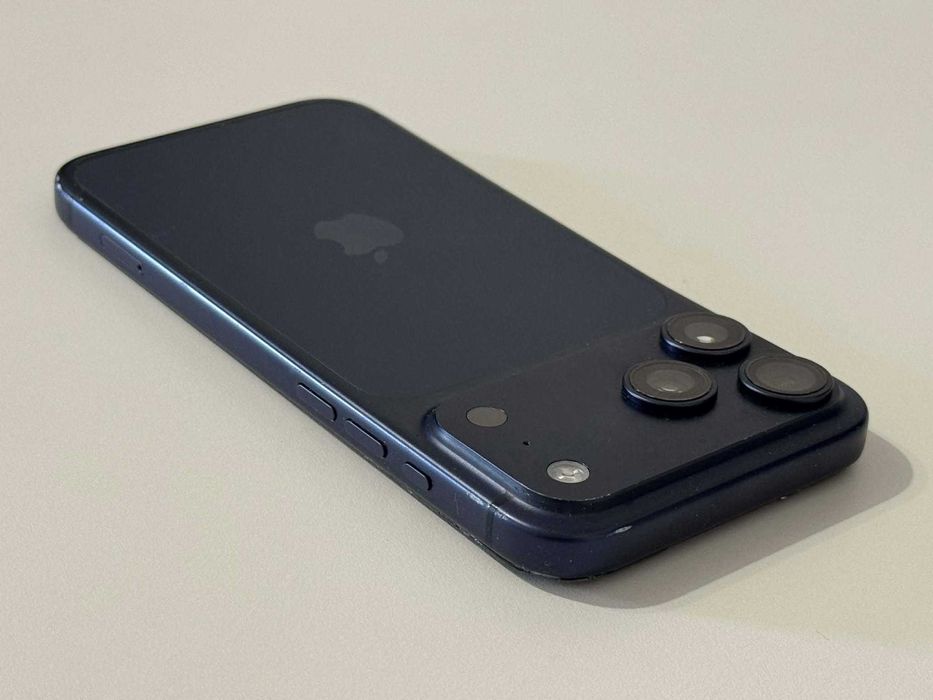 Бартер! iPhone 17 Pro Max Deep Blue (Син)