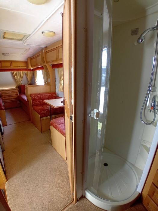 Четири местна каравана „Compass Pentara 524“ 2006г. оборудвана ФОРСЕЛТ