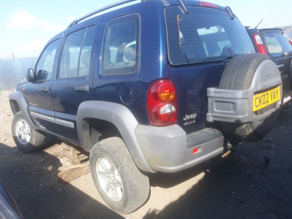 Dezmembrez Jeep Cherokee motor 2.5 diesel