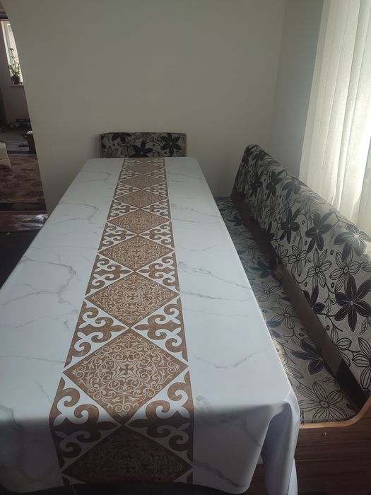 Продам кухонный уголок,  шифонер,  и диван