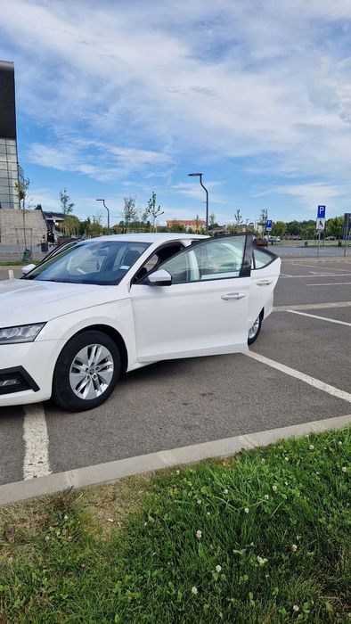 SKODA Octavia 2020 — imagine 1