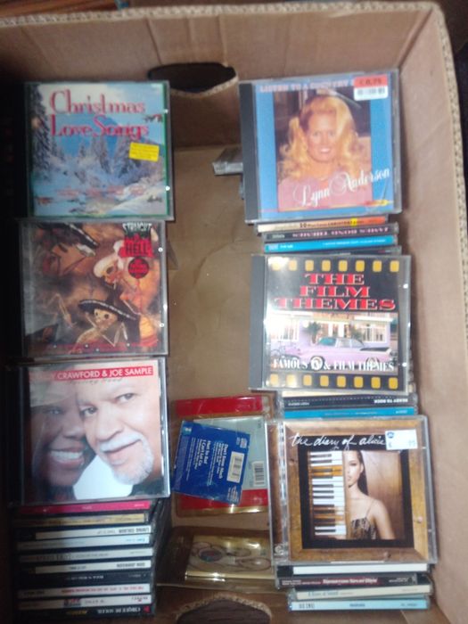 Lot 100buc cd uri cu muzica disco