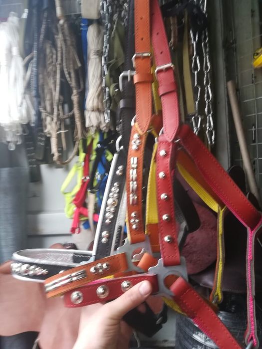 Сёдла,уздечки,хомуты