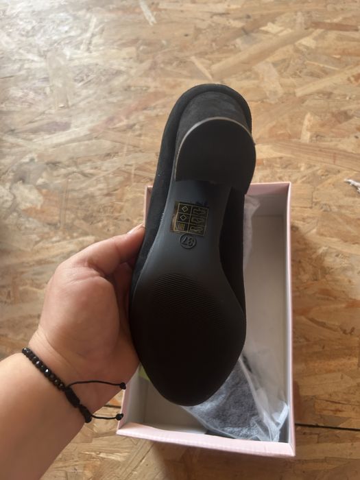 Pantofi eleganti negrii