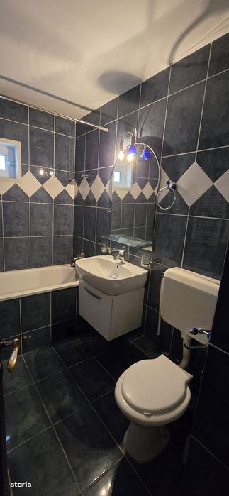Închiriez 3 camere, Decomandate ,Călugăreni,Et. 1 65 mp