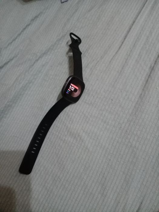 Смарт часы versa4