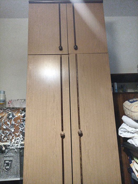 Подарявам легло и другите мебели на снимките