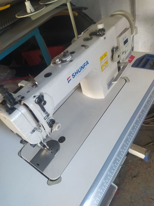 Швейная машинка shunfa
