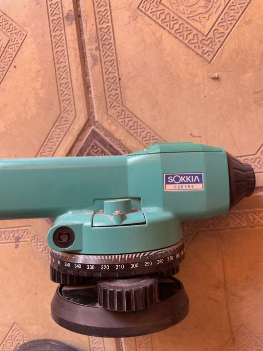 Невелир sokkia c410