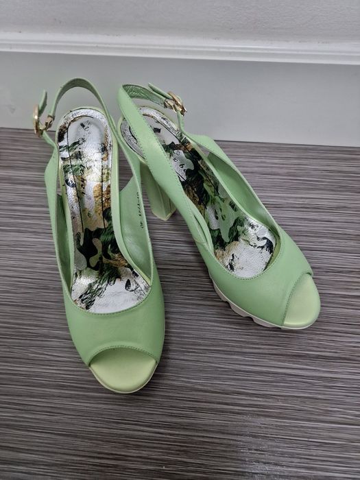 Басаножки кожа 40 размер