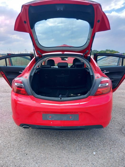 Опел Инсигния A Фейс 2,0 2016/Opel Insignia A 2,0 CDTI red на части