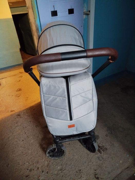 Коляска в хорошем состоянии