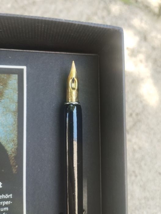 Комплект с фонтанна писалка и мастило посветена на Хайнрих фон Клайст