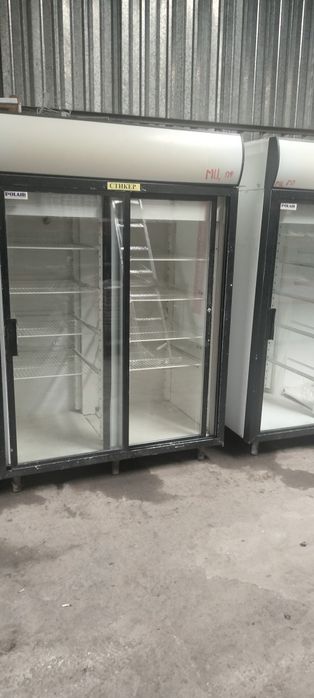 Холодильный шкаф