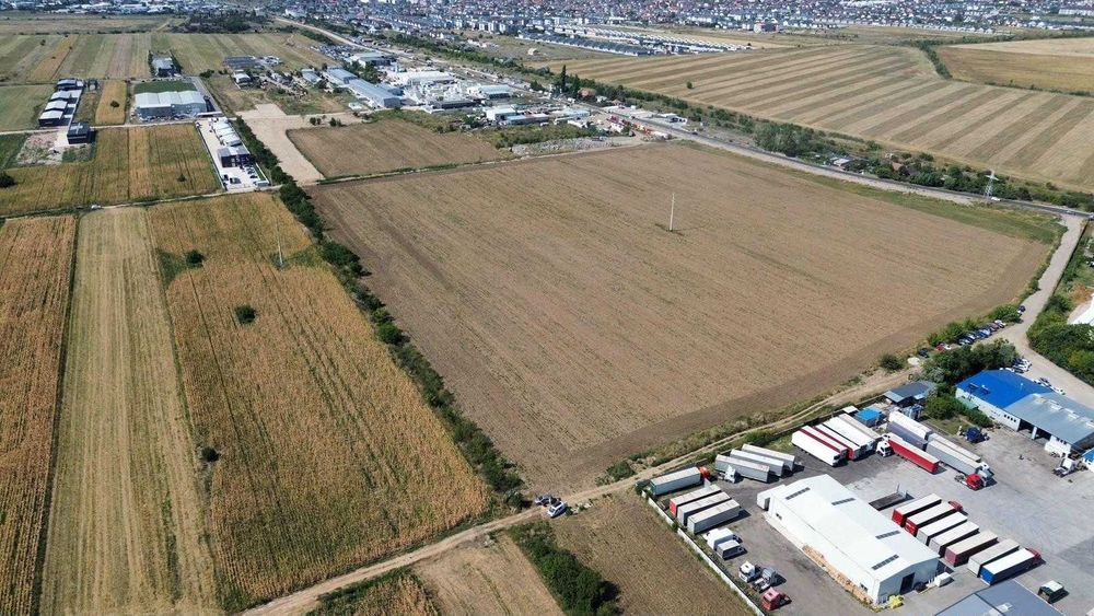 Proprietar,vand teren zona industriala ,