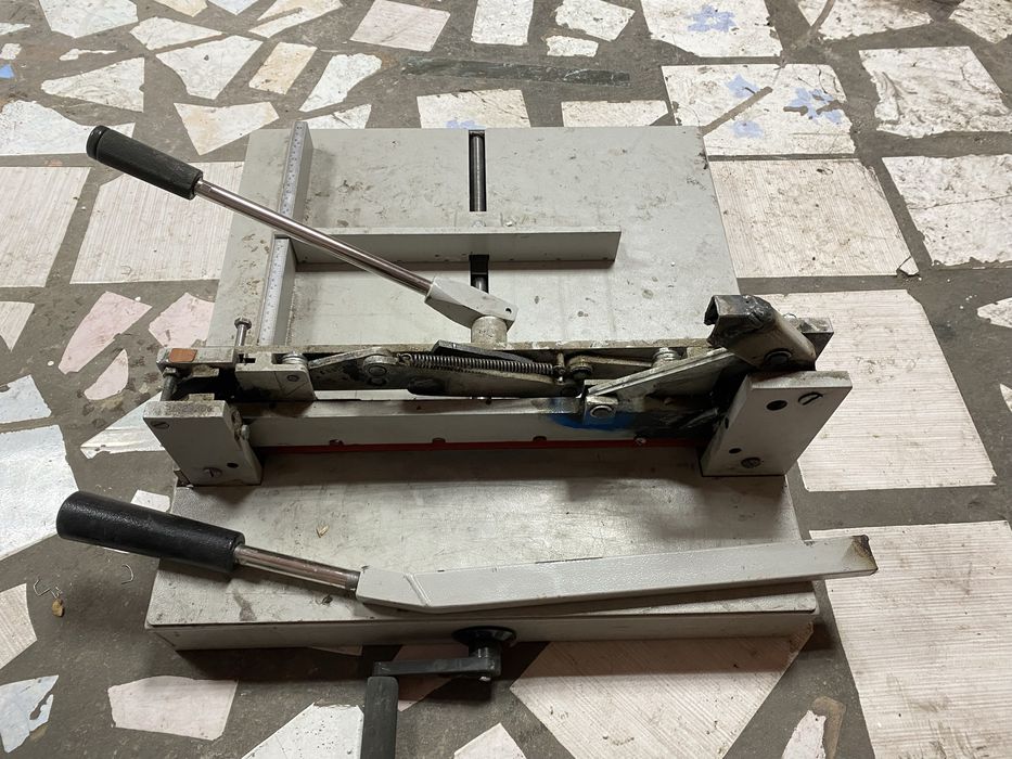 Продам Гильотина для резки бумаги