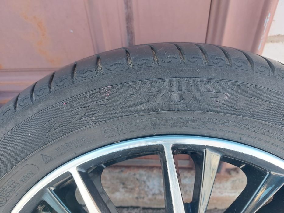 Комплект б/у летних колес (титановые)