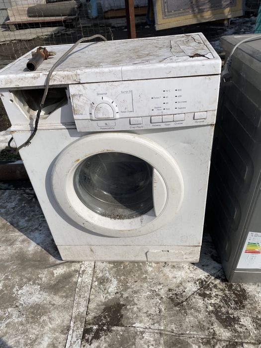 Стиральная машина Продам на запчасть