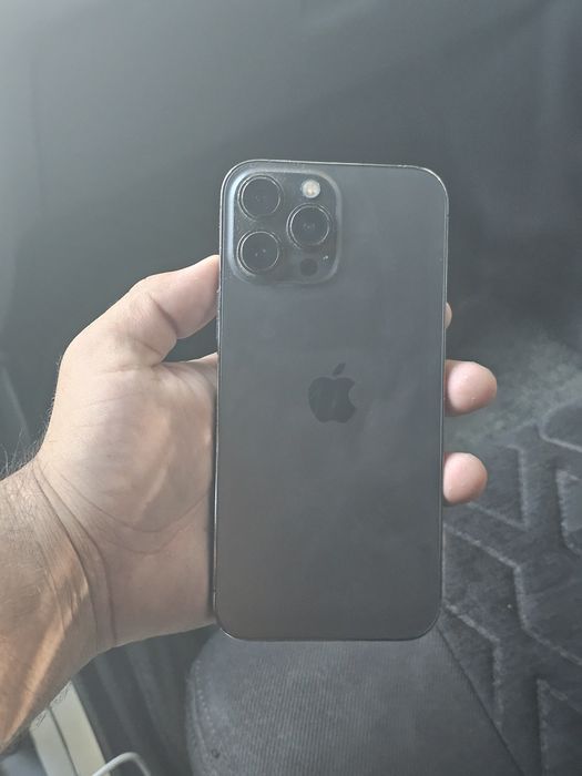 Iphone 13 pro max . 77 yonkost