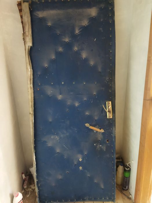 Дверь деревяная бу