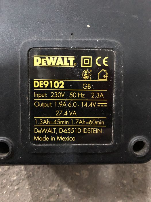 Зарядно DeWALT - 7,2V ; 14,4V ; 18V ;