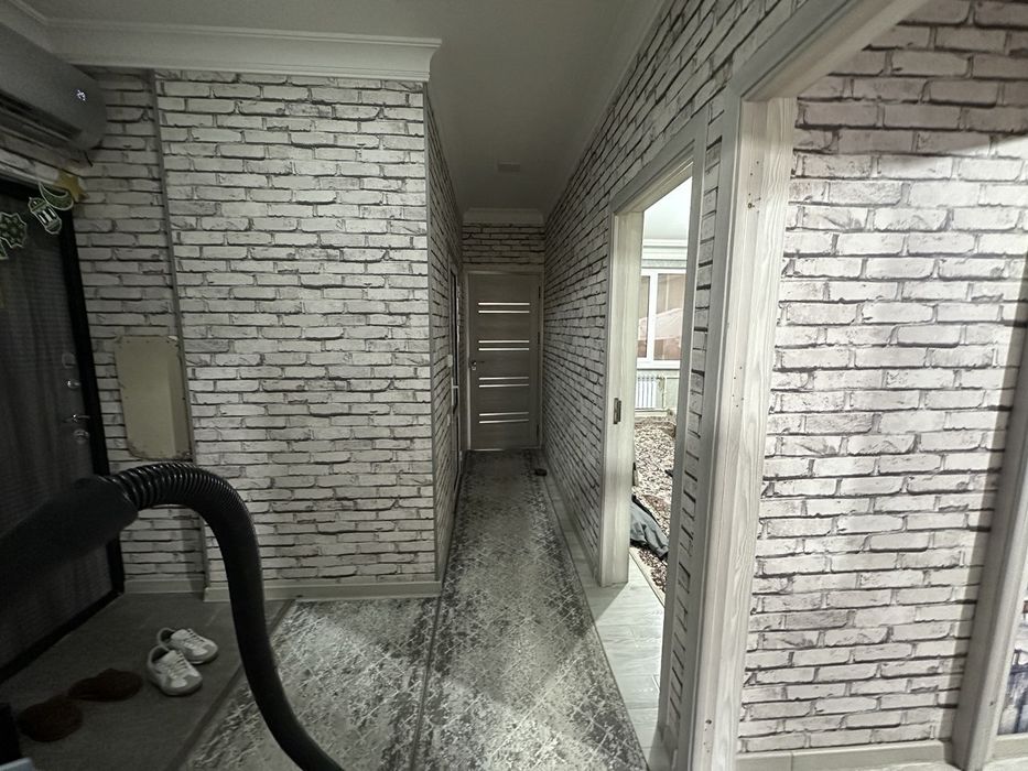 Продается свой 3 комн квартира кара-камыш 1/3