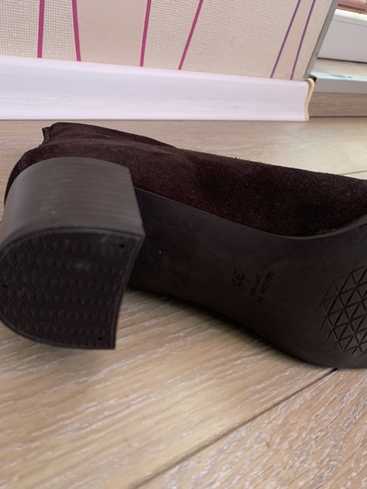 Боти от естествена кожа всичко по 55 лв.