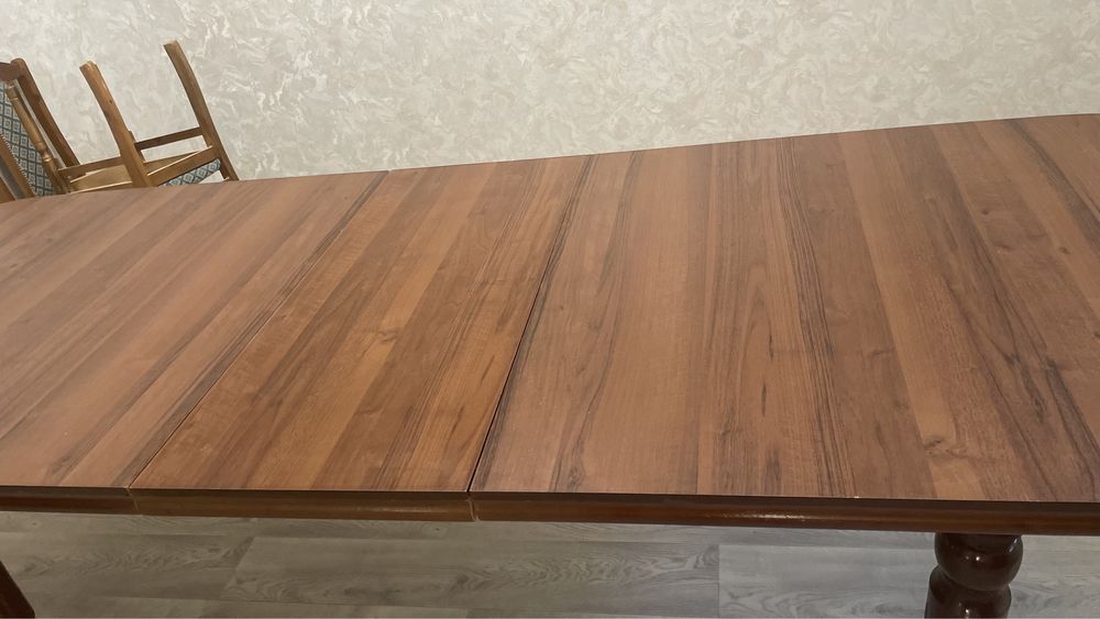 Продается стол 3м