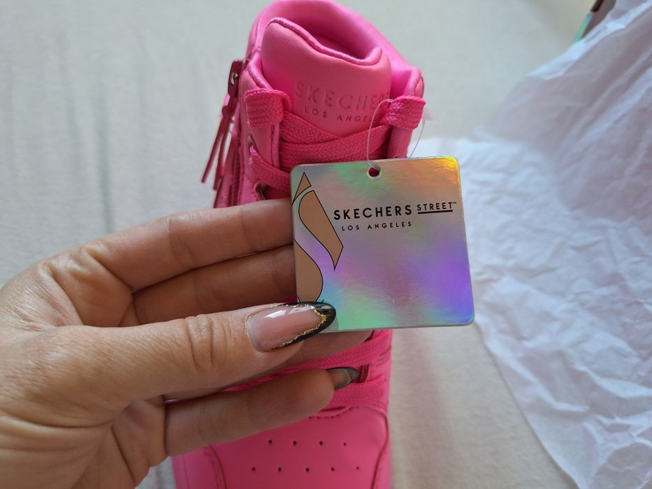 Оригинални нови високи детски кецове Skechers размер 31