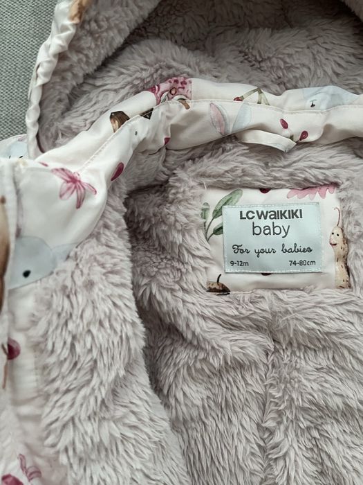 Демисезонный комбинезон для девочки