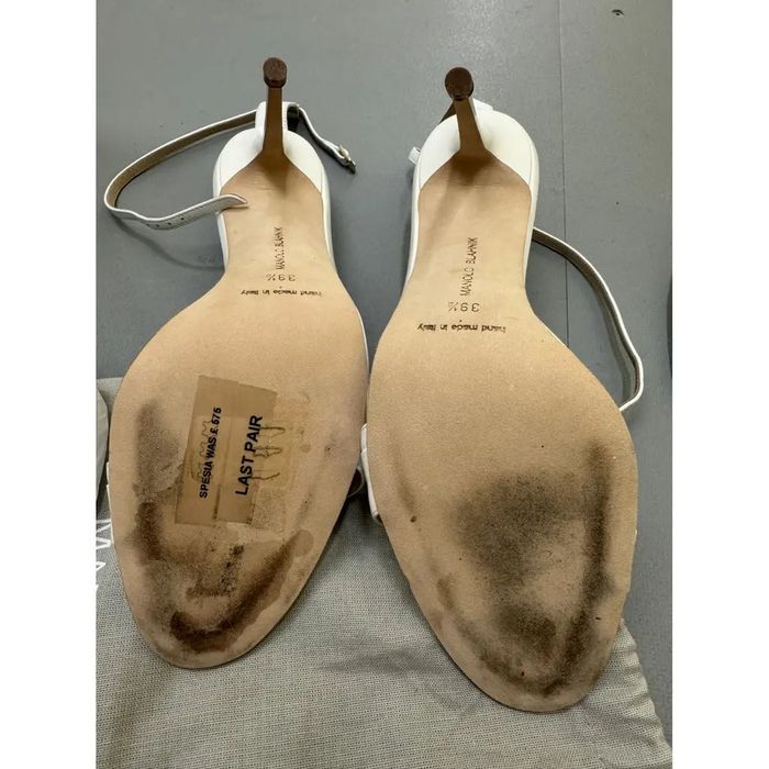 Manolo Blahnik pantofi cu toc albi