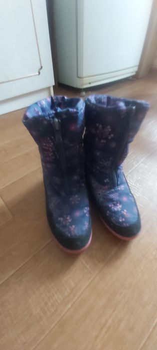 Девочковые сапоги