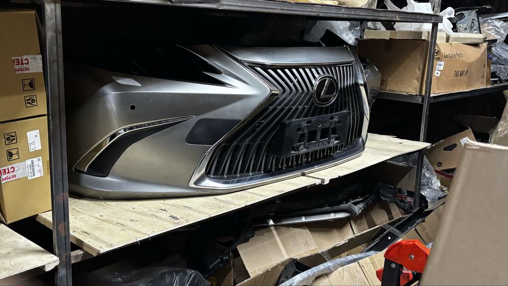 Бампера,кузовные детали Toyota Lexus