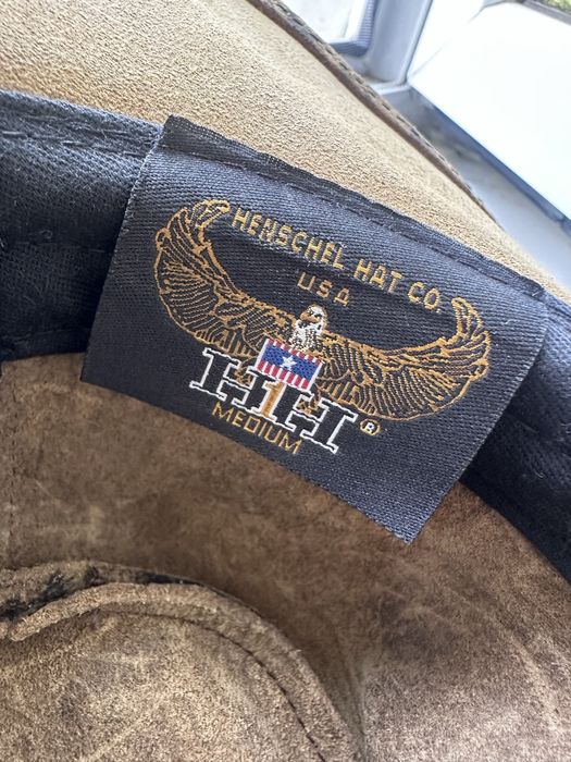 Продам шикарную кожаную шляпу