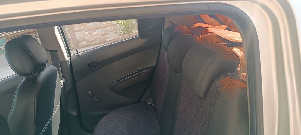 Spark moshinasi sotiladi