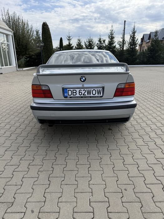 BMW E36 320 i manual 125454 km pachet M