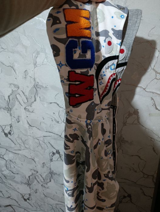 Bape Ape sotiladi kiyilmagan