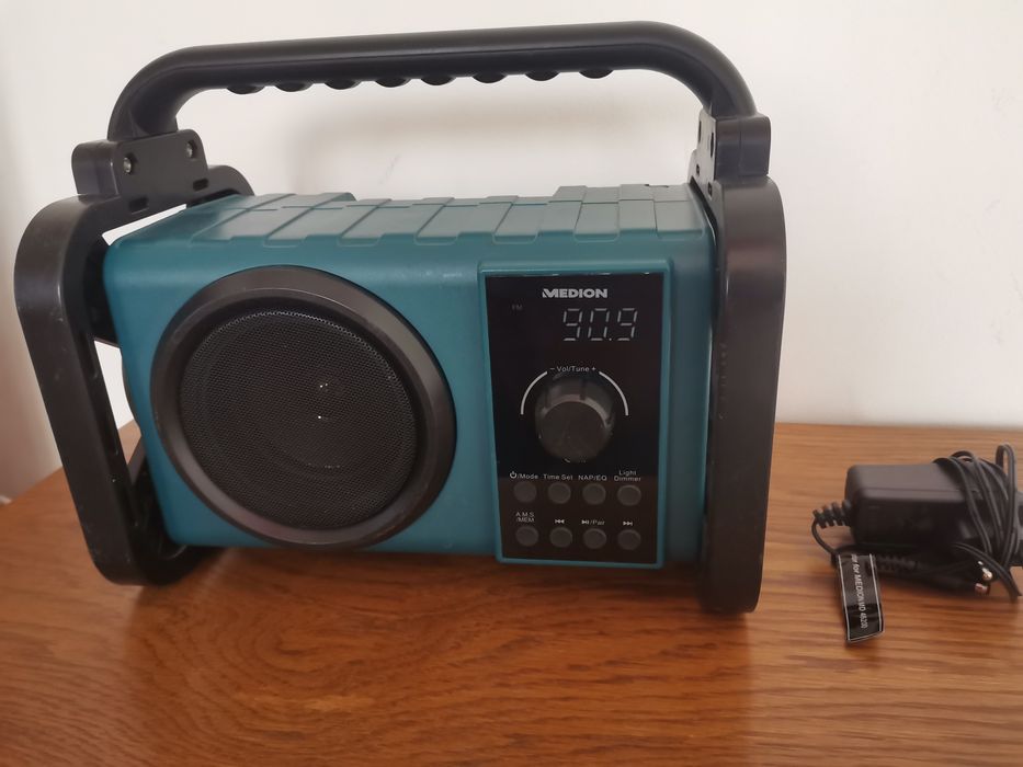 Medion radio bluetooth lanterna ceas