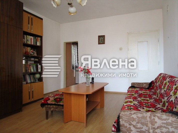 Продава се Етаж от къща в Сливен, Ново село - 91 кв.м за 825 €/кв.м - Снимка #1