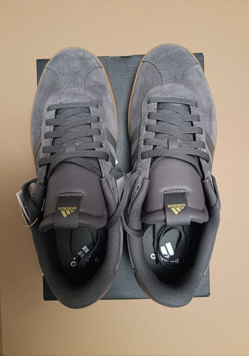 Adidas сиви обувки/кецове размер 45