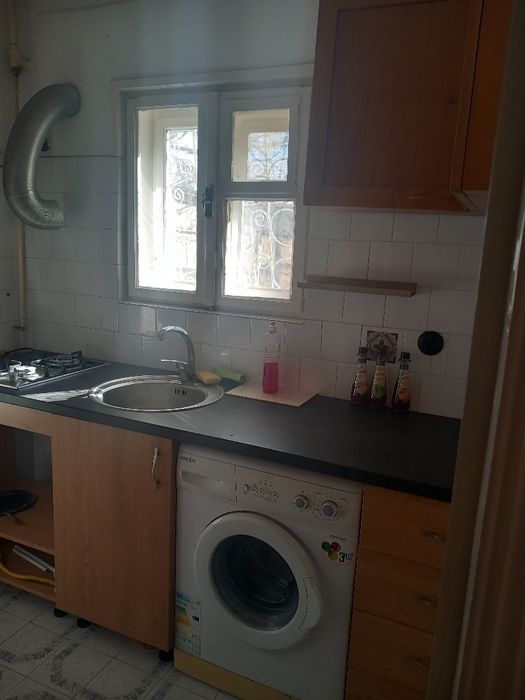 Inchiriez apartament