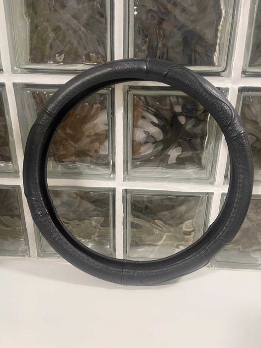 Husa volan din piele - model deosebit - pentru maini mari