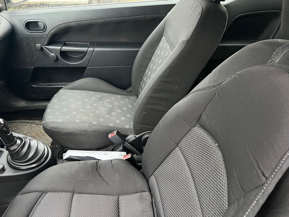 Ford Fiesta 1.4 65коня