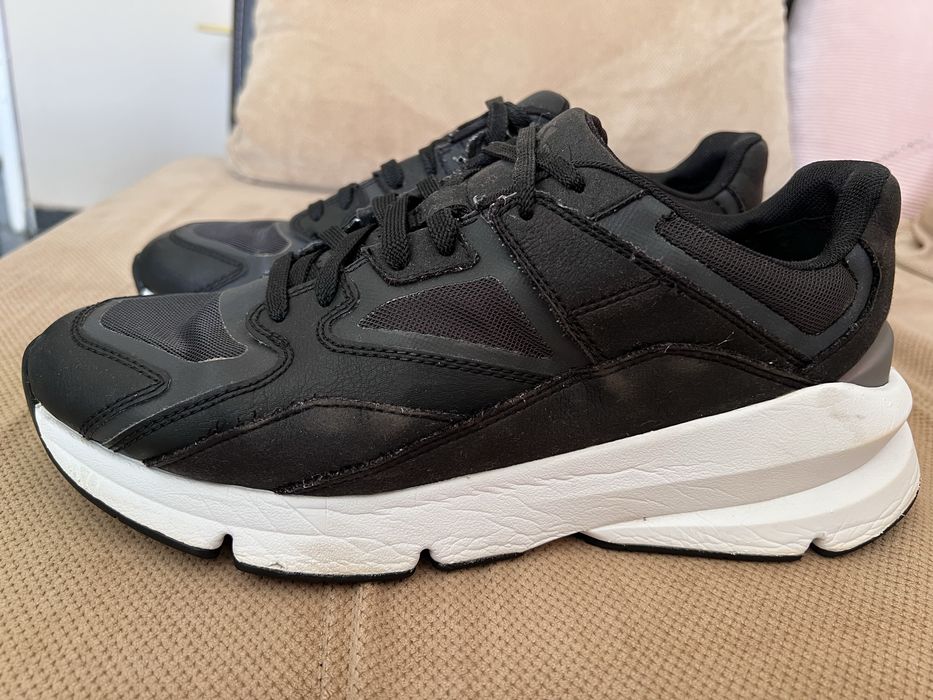 Under armour  маратонки