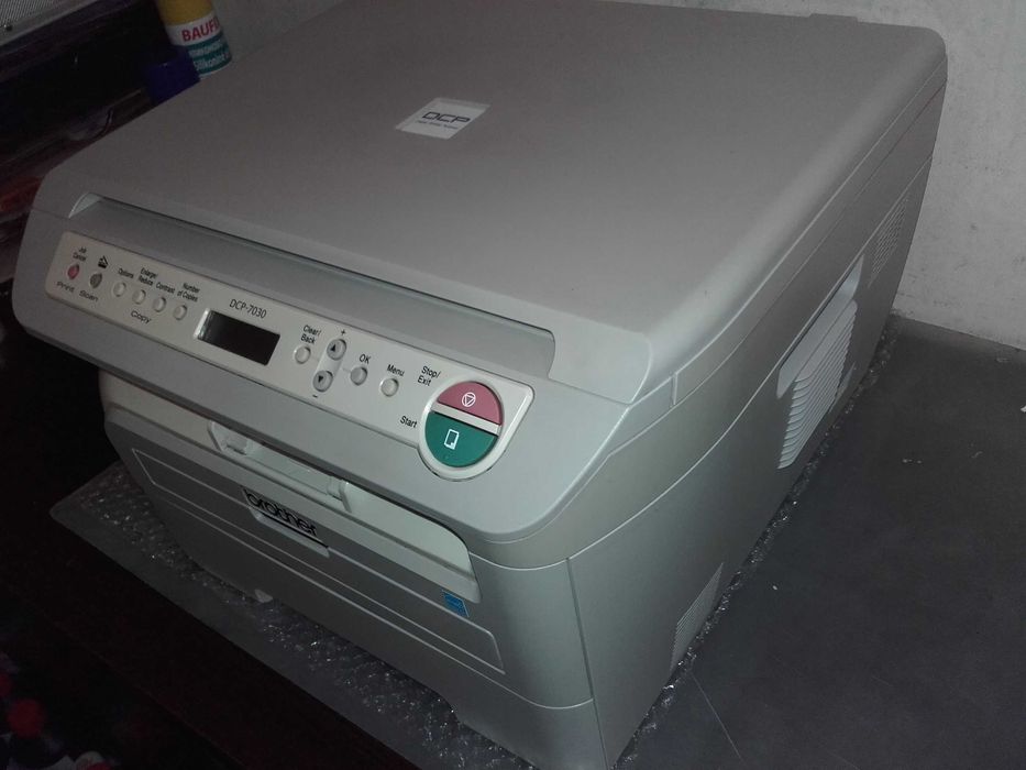 Отличен! Лазерен принтер, скенер и копир 3 в 1 Brother DCP 7030